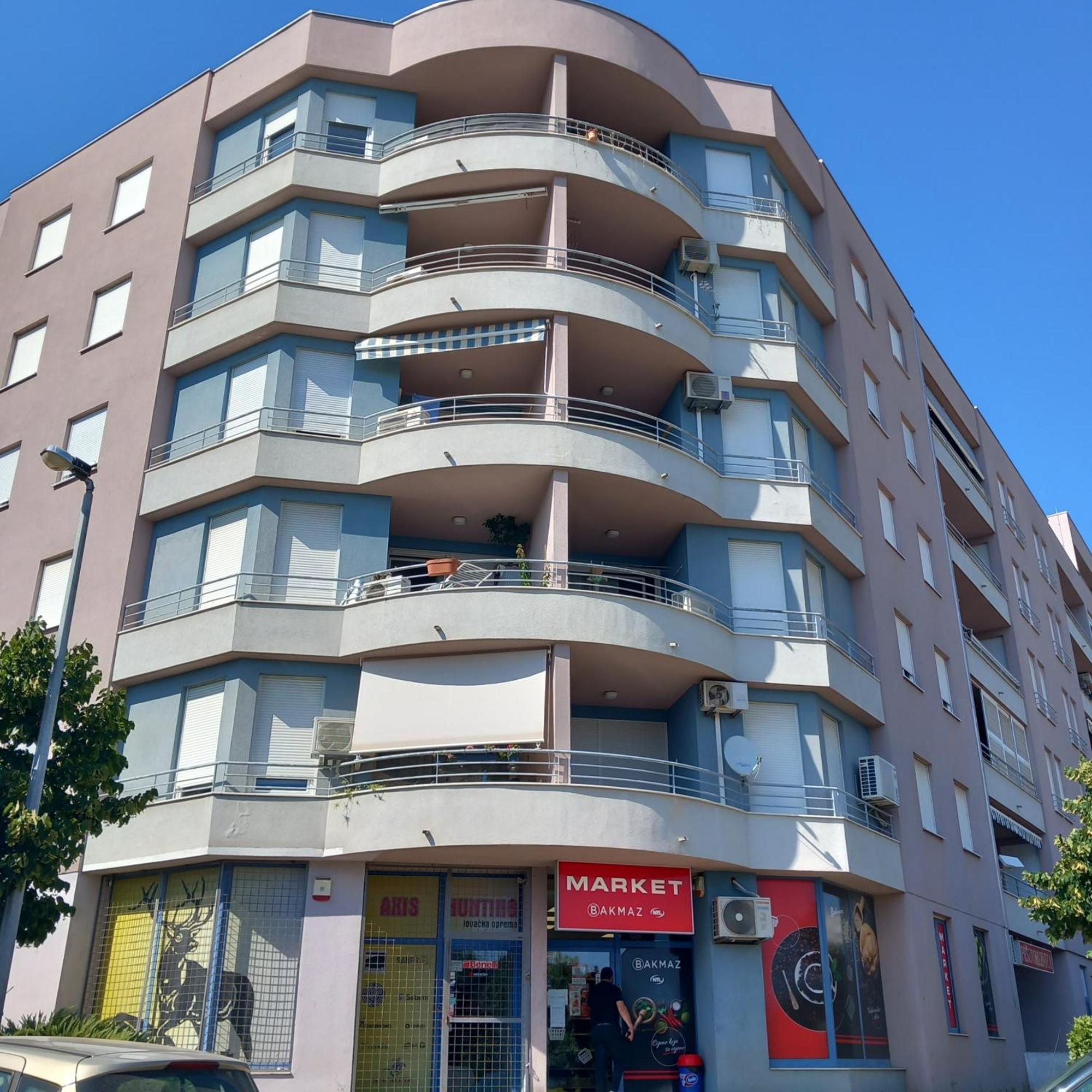 Apartment Inna With Free Garage Parking Zára Kültér fotó